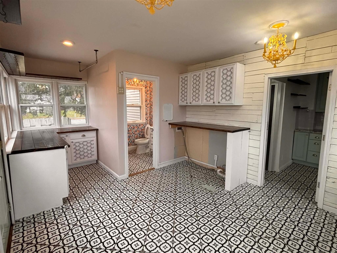 2106 Forest Drive Property Photo 13