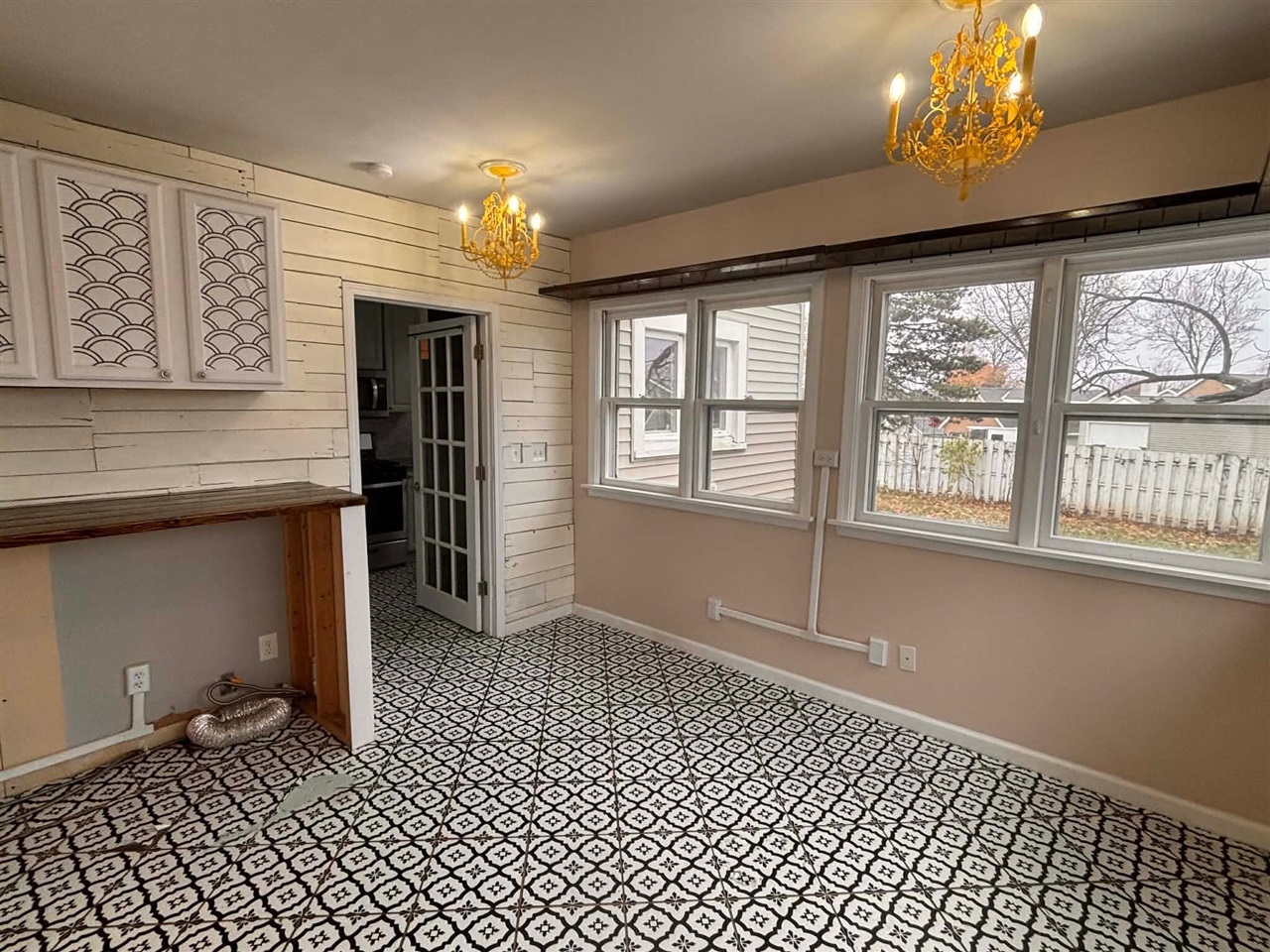 2106 Forest Drive Property Photo 15