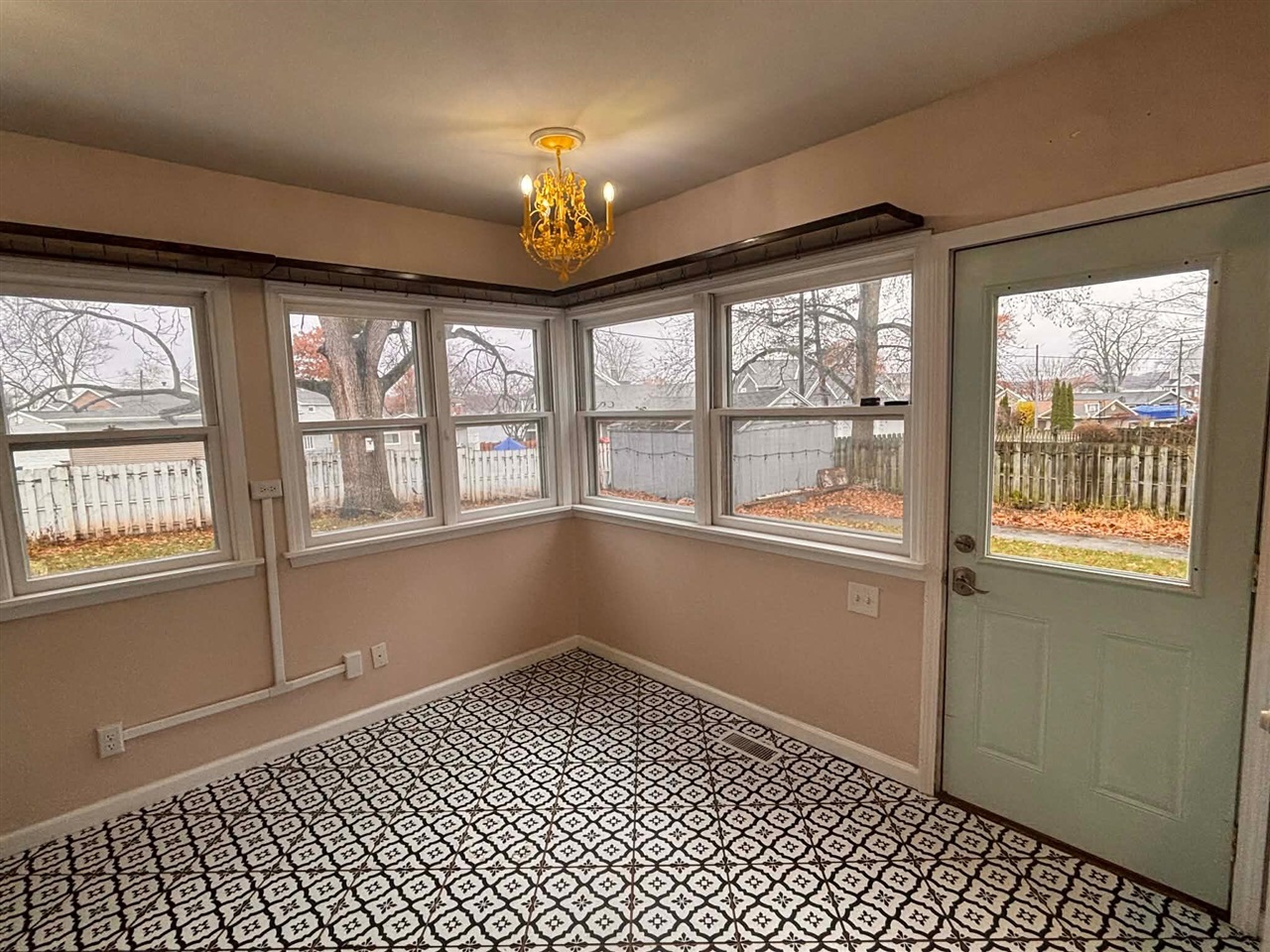 2106 Forest Drive Property Photo 16
