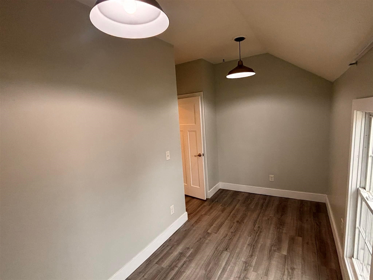 2106 Forest Drive Property Photo 30