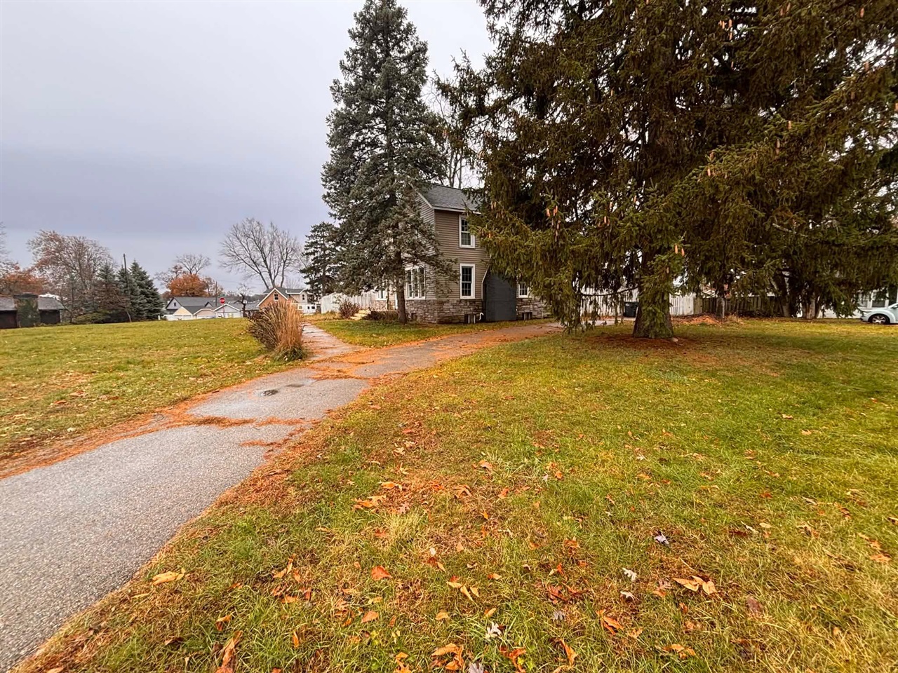 2106 Forest Drive Property Photo 41