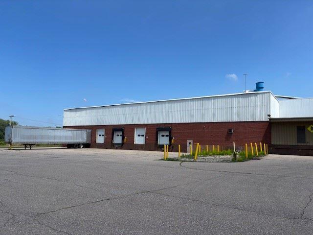 2875 S Pipestone Road Property Photo 2