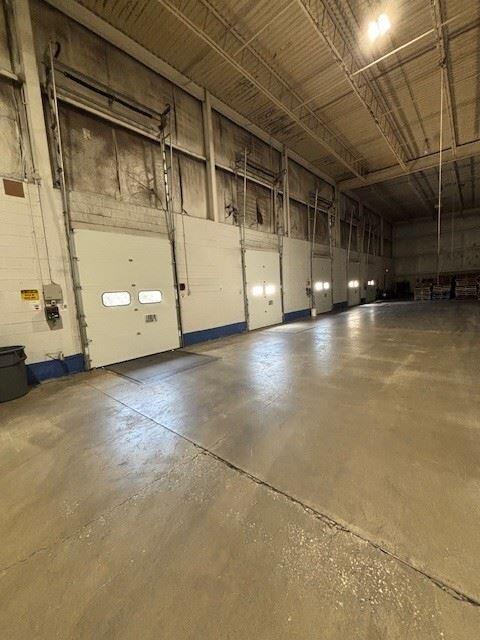 2875 S Pipestone Road Property Photo 8