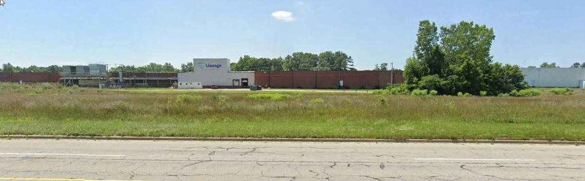2875 S Pipestone Road Property Photo 1