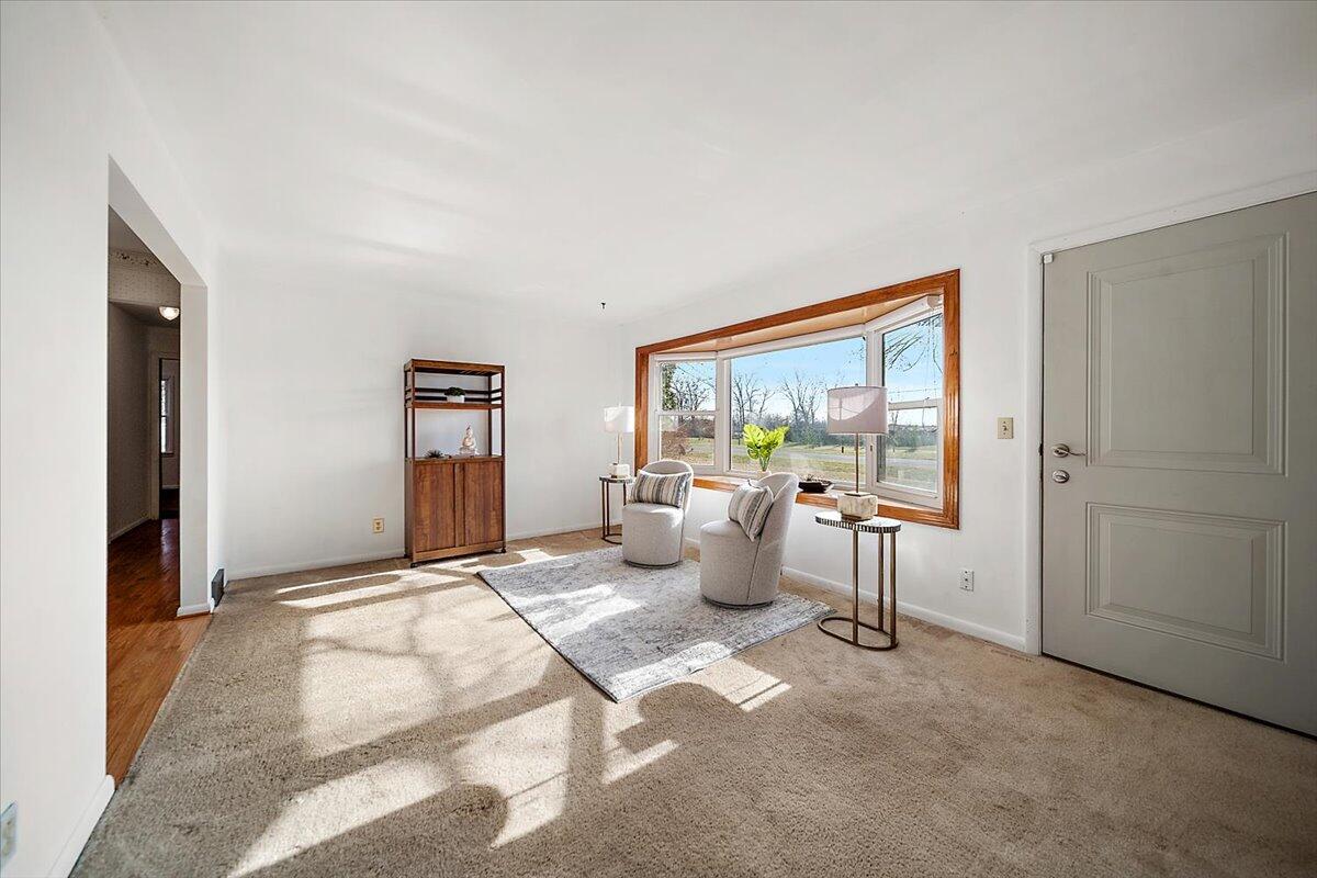 10733 Martz Road Property Photo 12