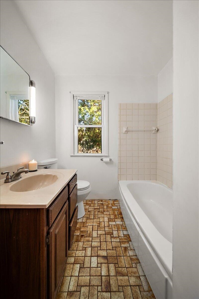 10733 Martz Road Property Photo 13