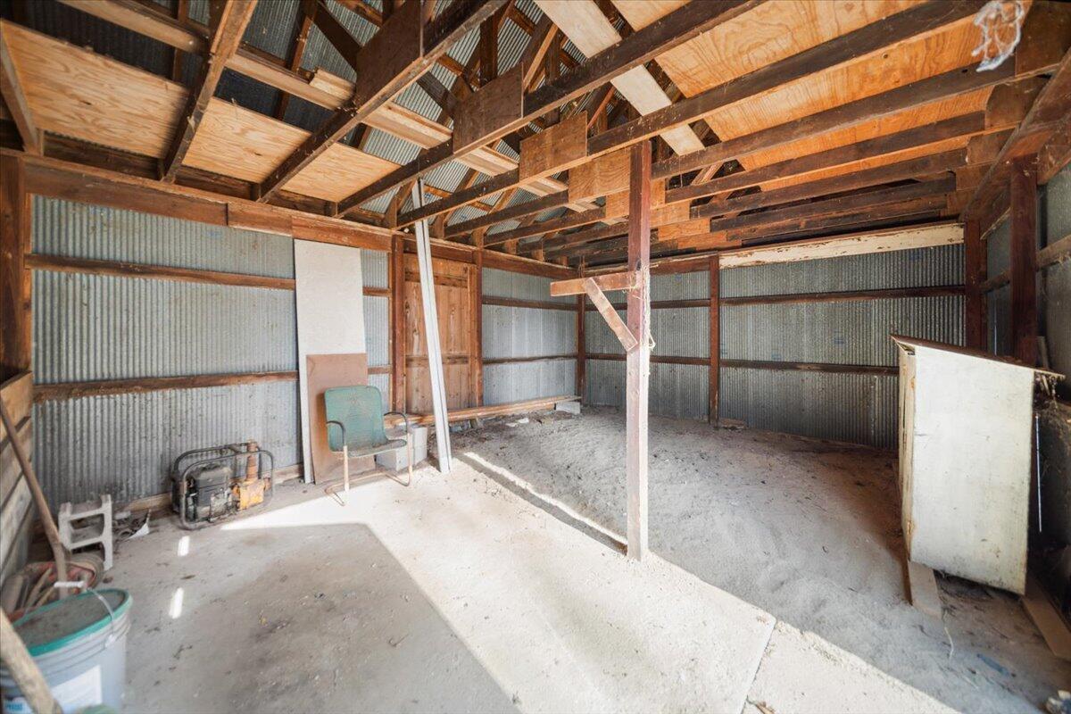 10733 Martz Road Property Photo 30