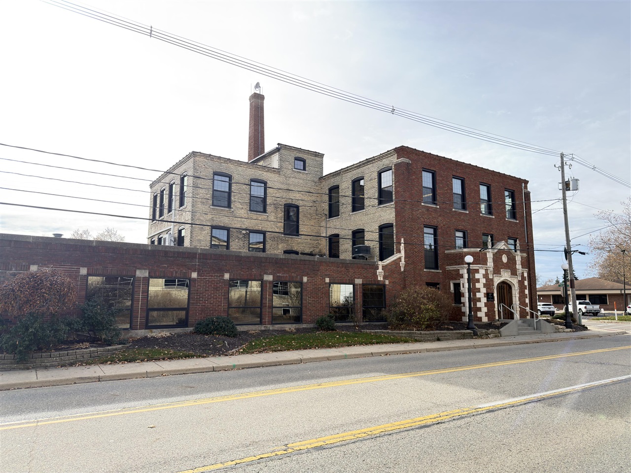 160 W Washington Avenue Property Photo 23