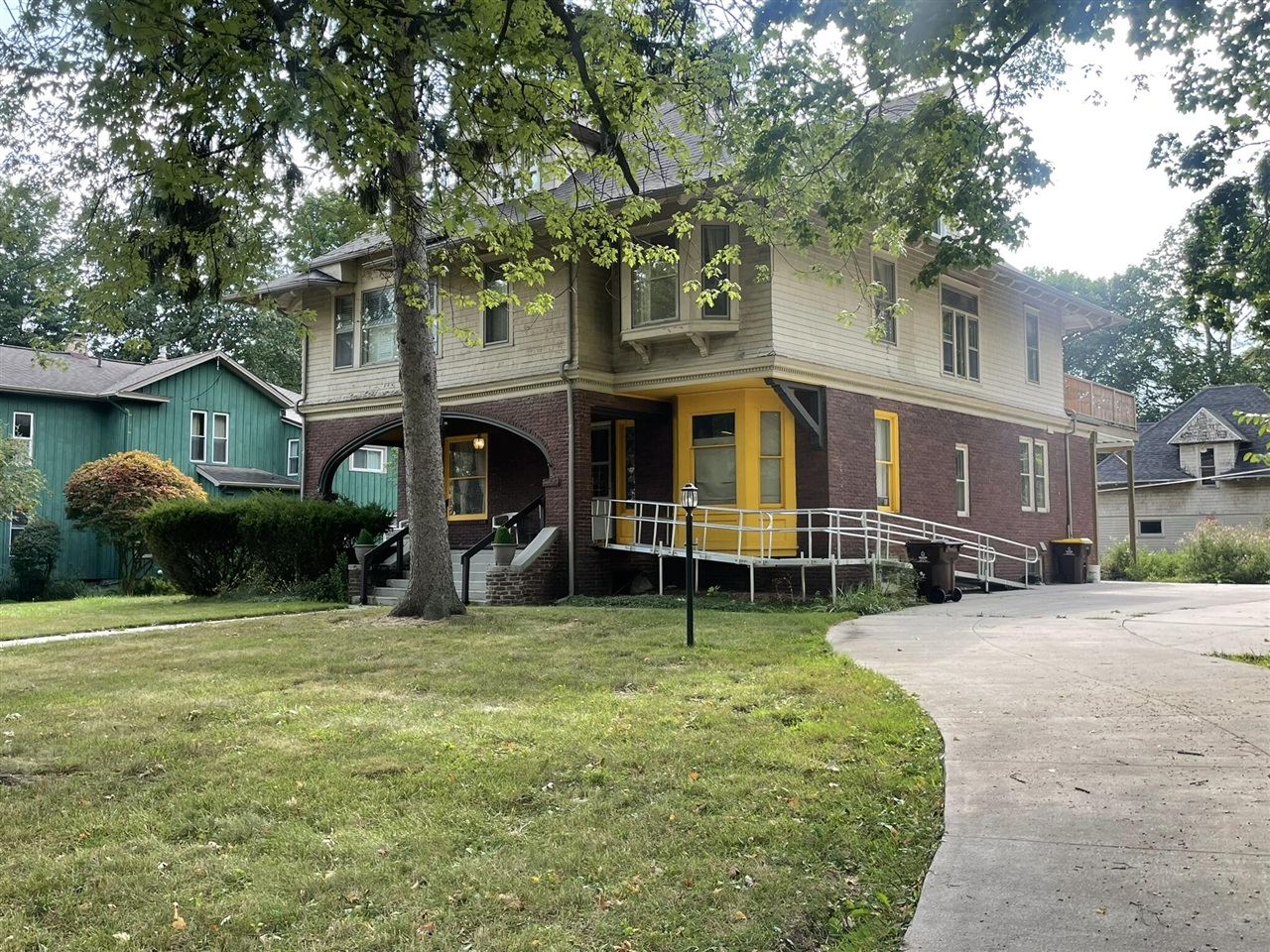 623 N State Street Property Photo 2