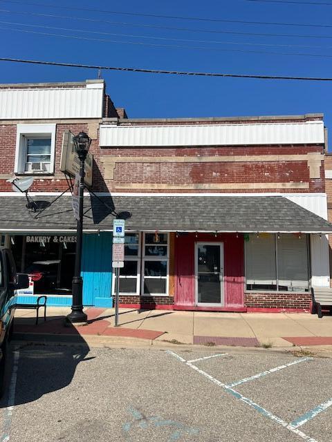 17 W Main Street Property Photo 1