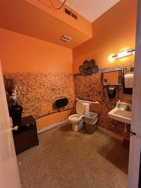 17 W Main Street Property Photo 10