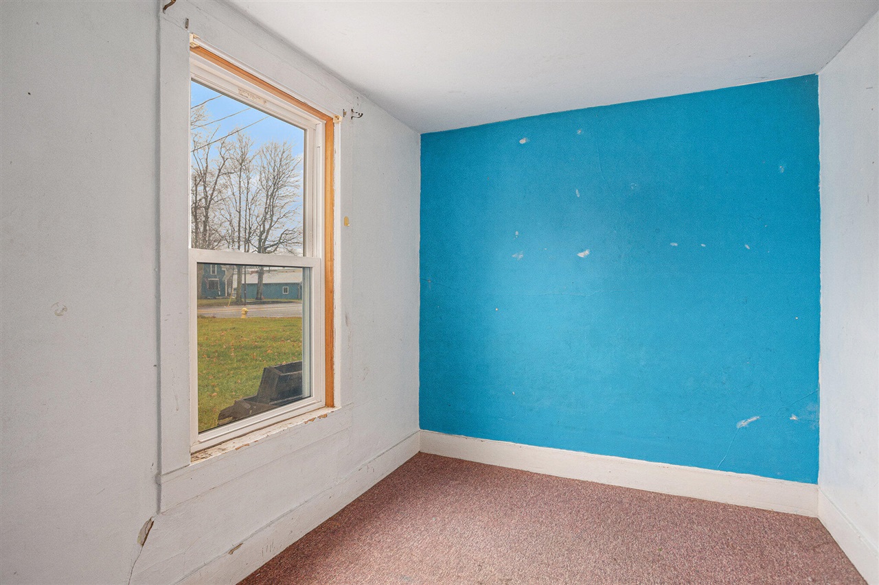 207 S Capital Avenue Property Photo 12