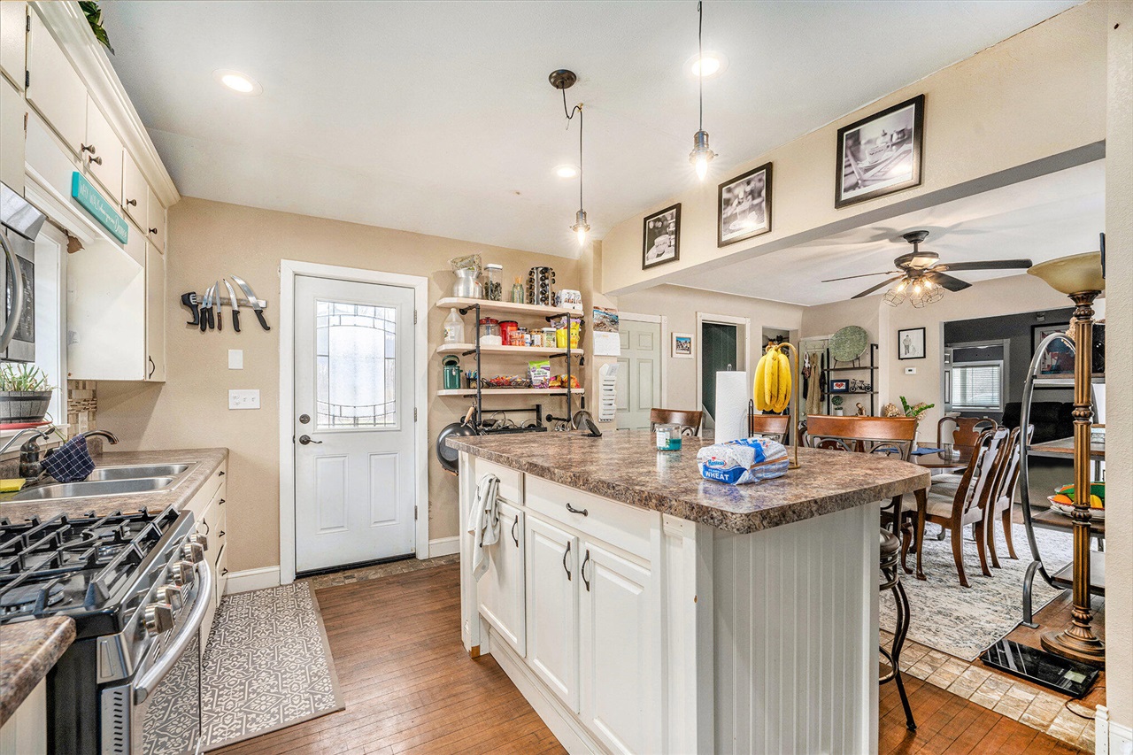 722 River Road Property Photo 4