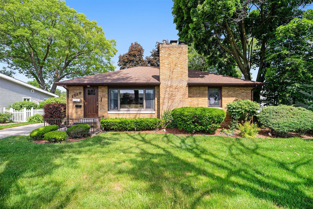 1018 Ruddiman Drive Property Photo 3