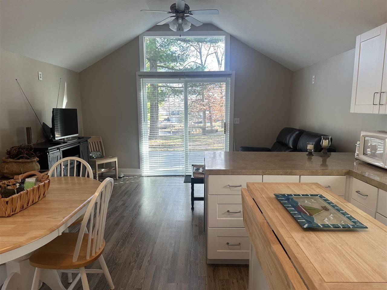 10018 S Rebecca Road Property Photo 21