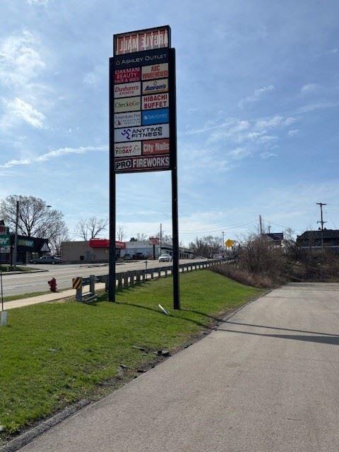 916 N West Avenue Property Photo 3