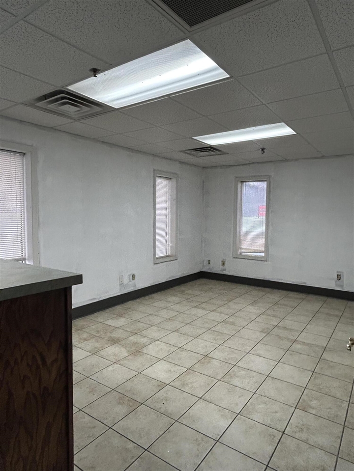 9340 Shaver Road Property Photo 11