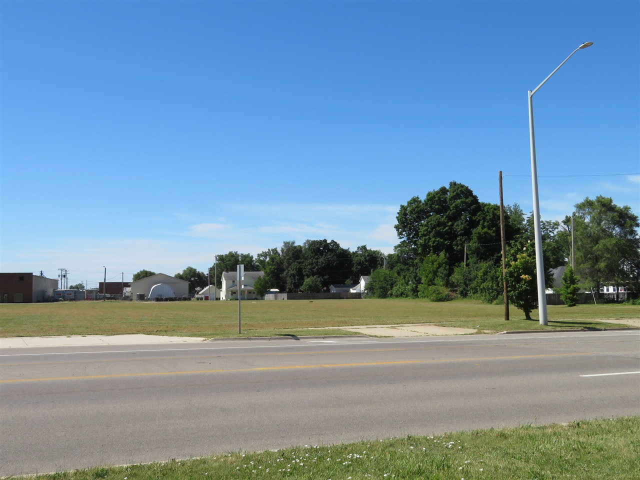 410 W Chicago Road Property Photo 3