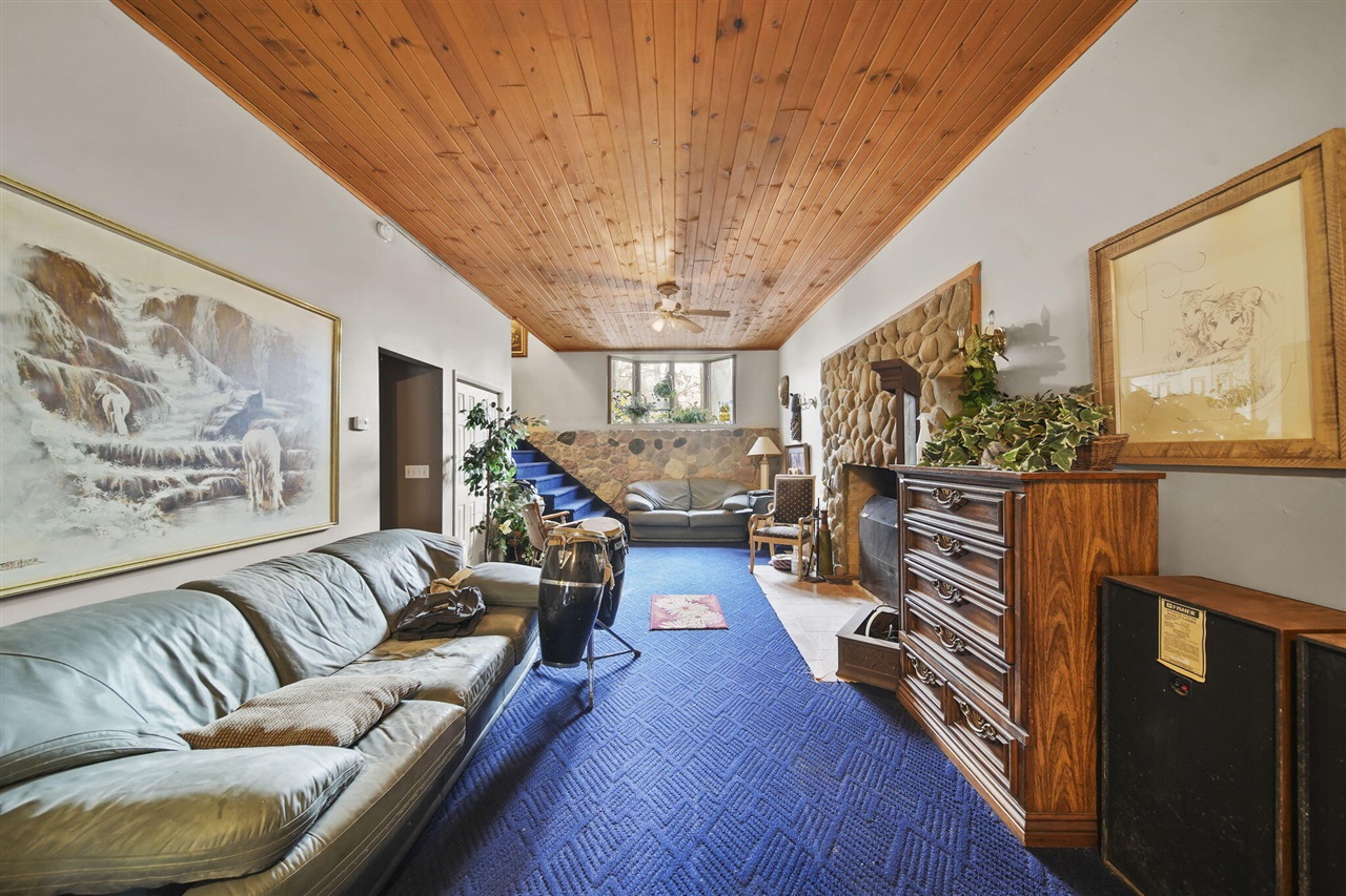 270 Wood Hills Drive Property Photo 19
