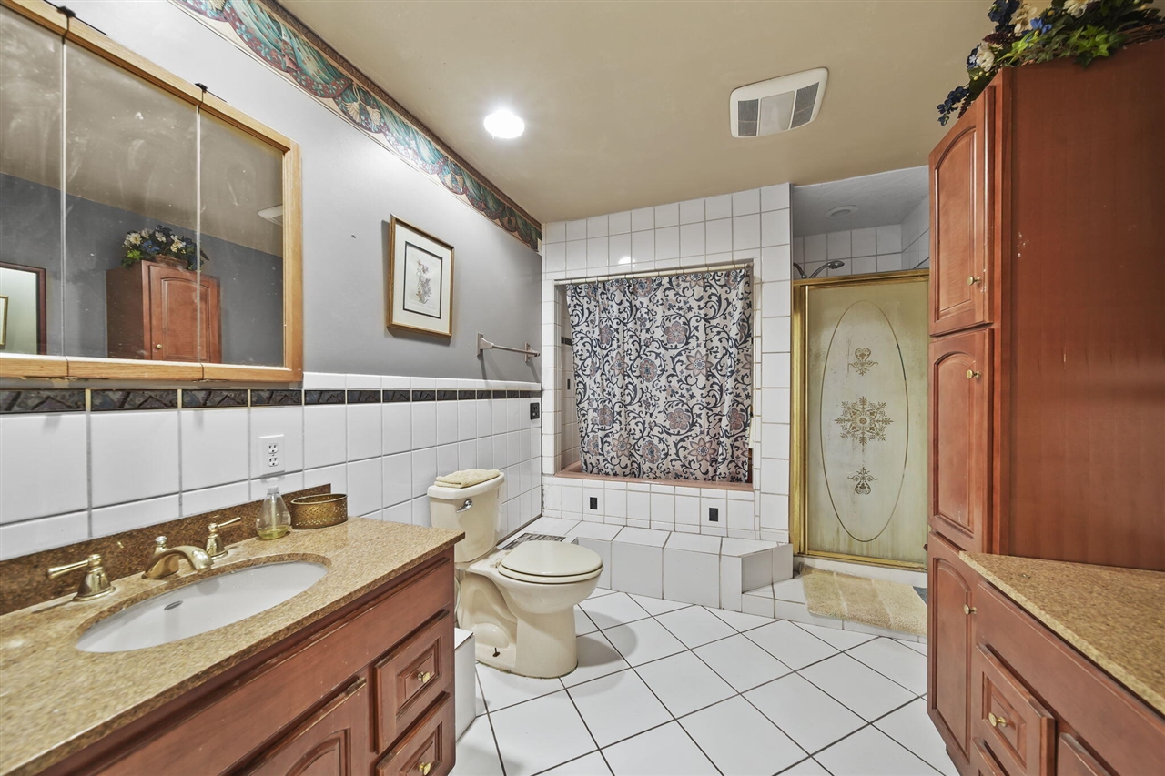 270 Wood Hills Drive Property Photo 27