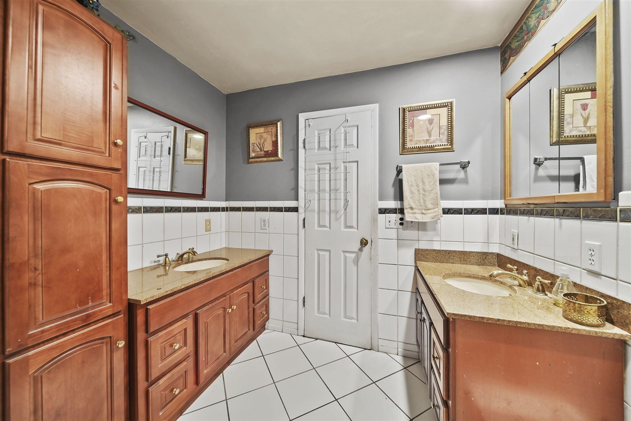 270 Wood Hills Drive Property Photo 28