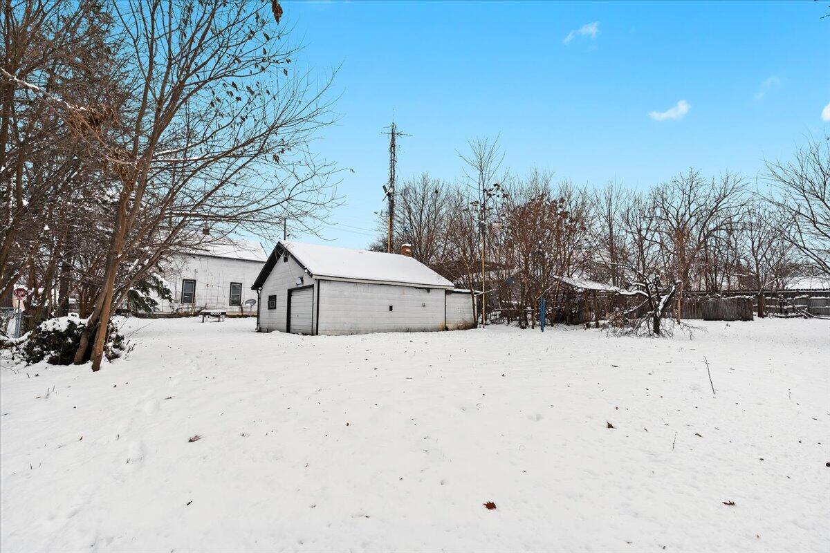 162 Edison Street Property Photo 7