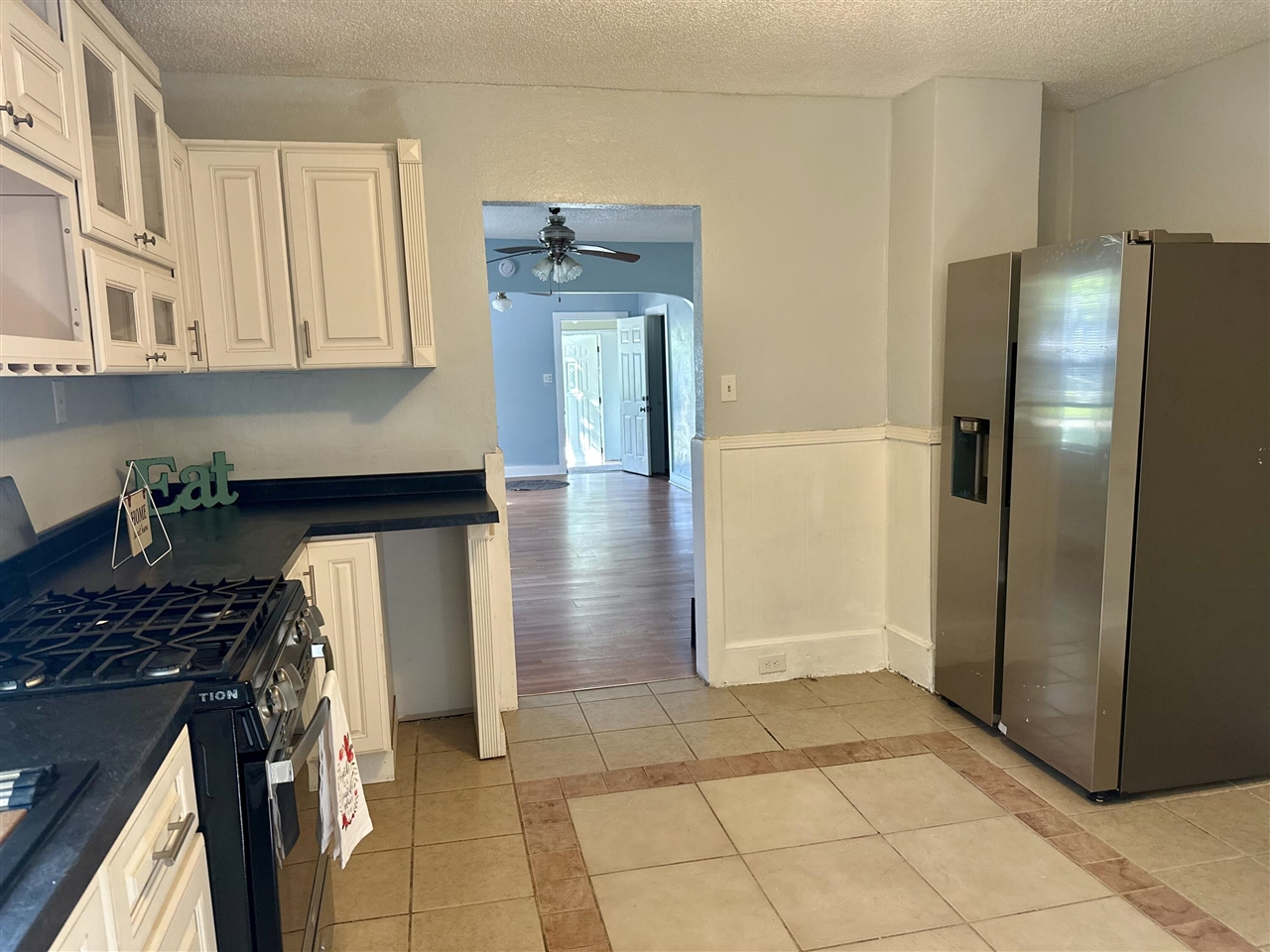 828 W Larch Avenue Property Photo 12