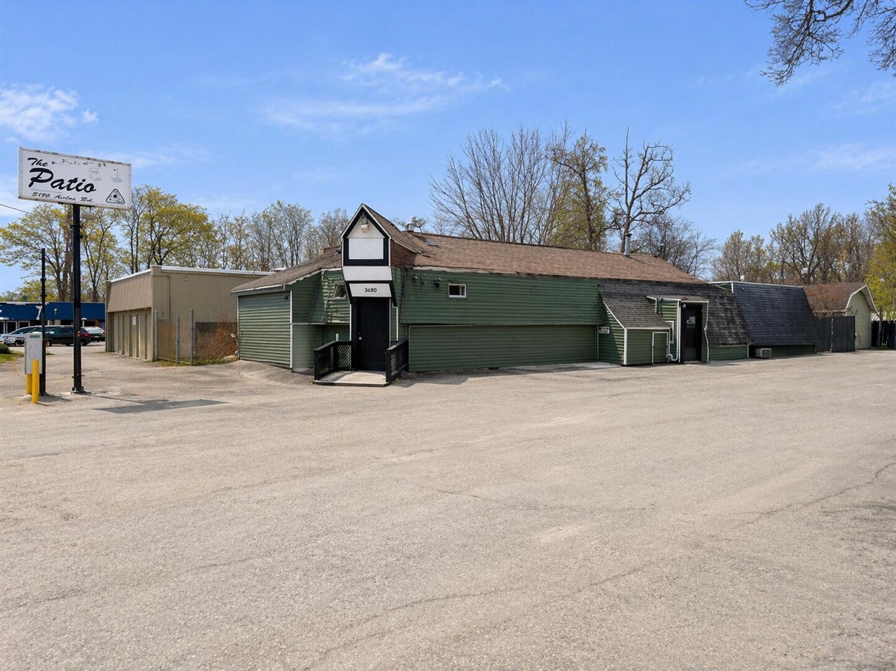 3680 Airline Highway Property Photo 1