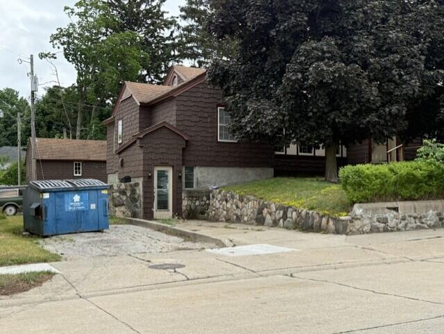 220 S State Street Property Photo 1