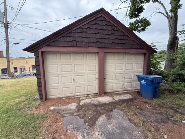 220 S State Street Property Photo 3