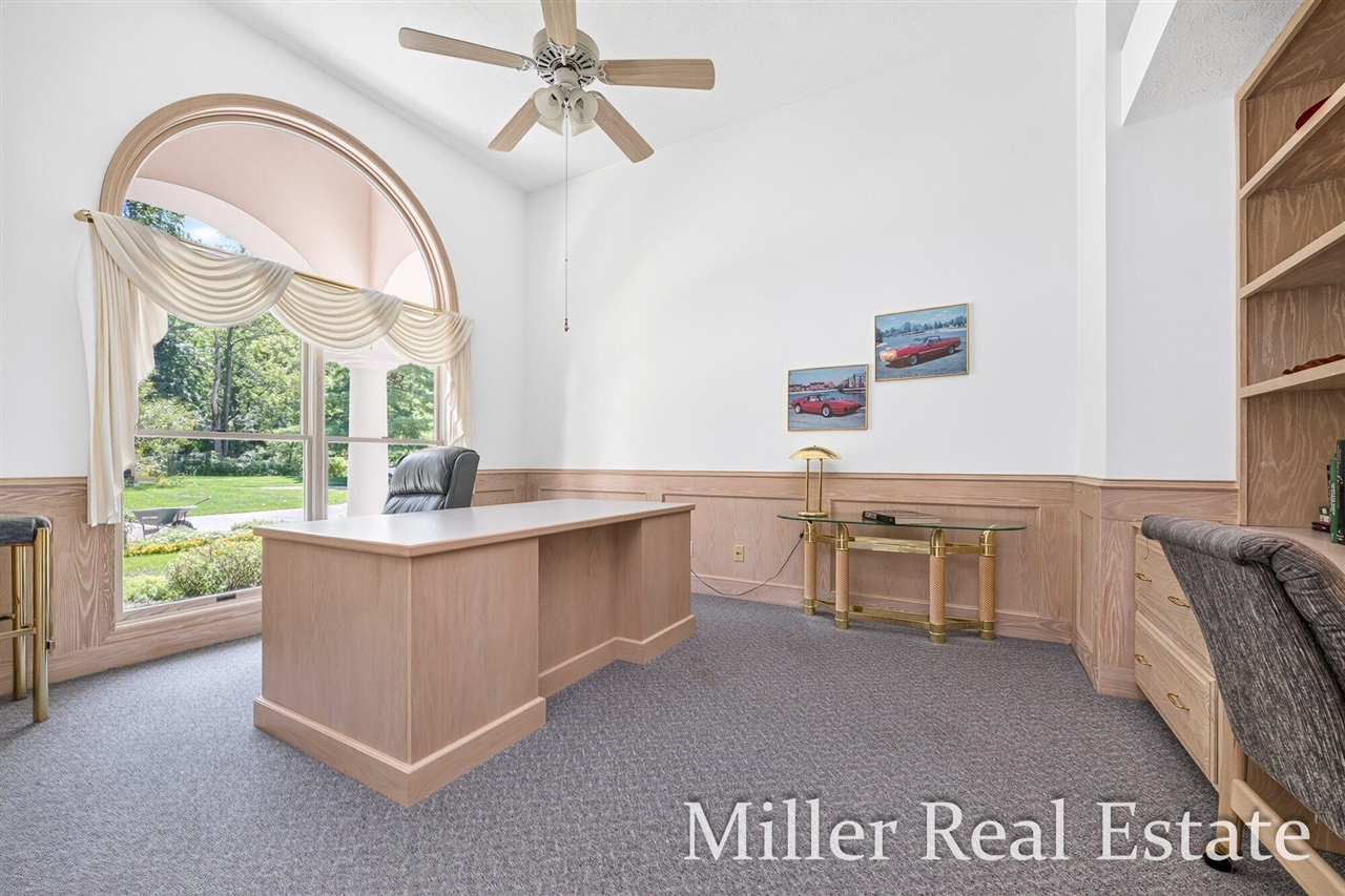 660 Indian Hills Drive Property Photo 10