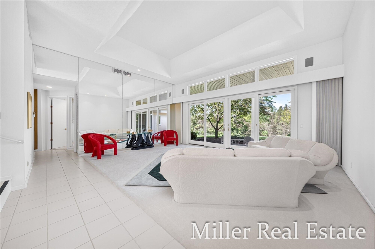 660 Indian Hills Drive Property Photo 14