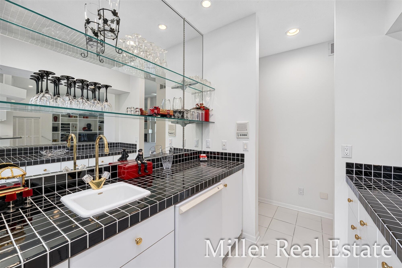 660 Indian Hills Drive Property Photo 32