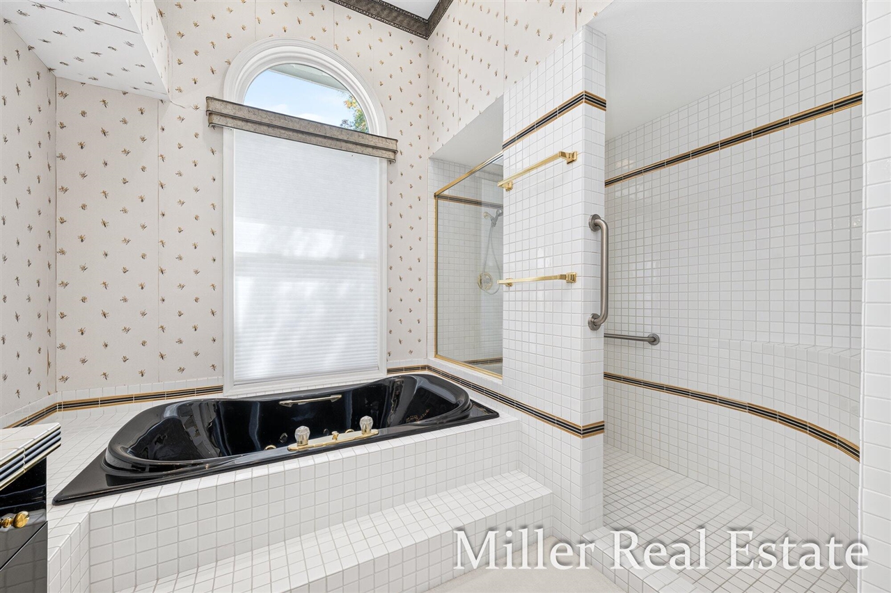 660 Indian Hills Drive Property Photo 48