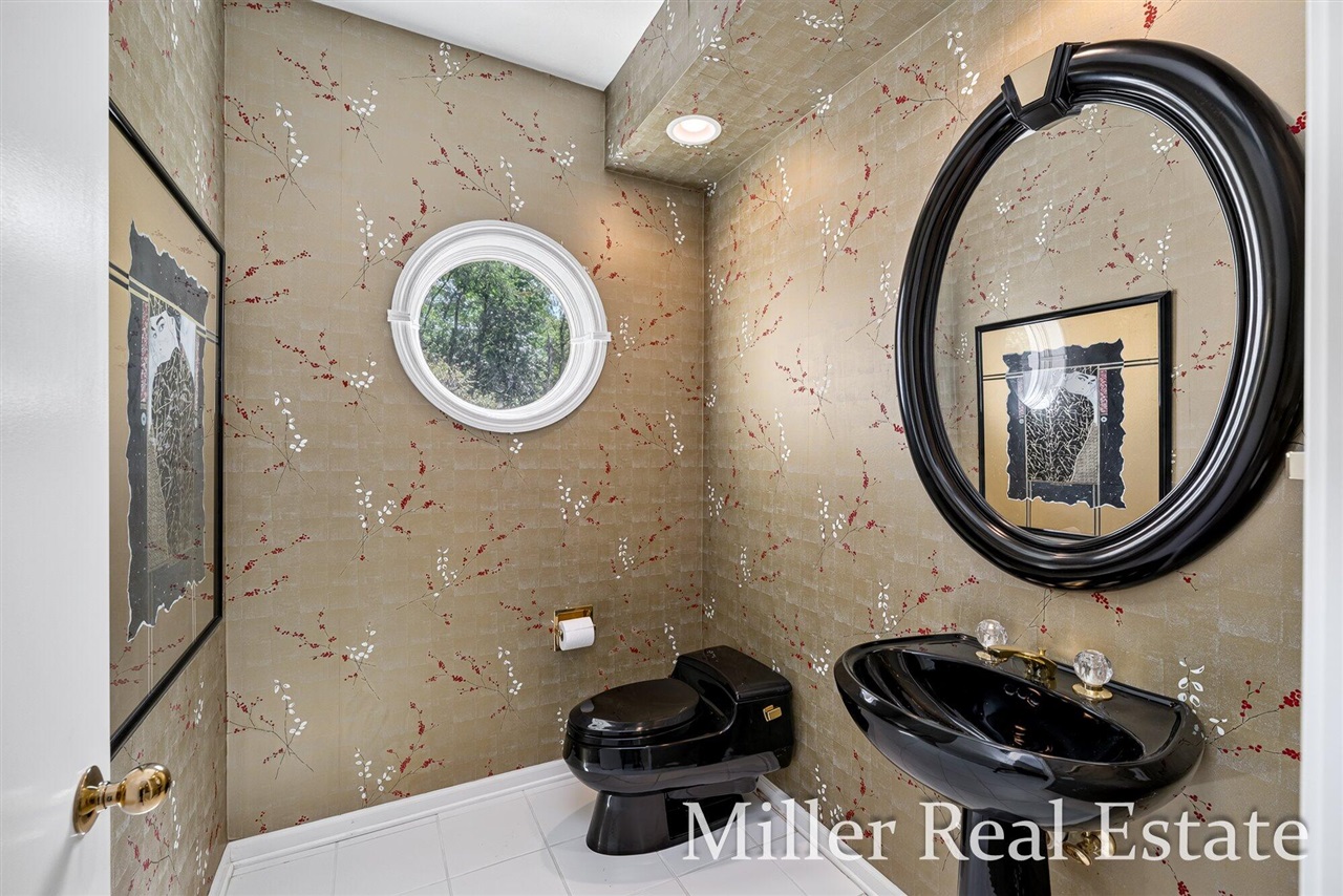 660 Indian Hills Drive Property Photo 54