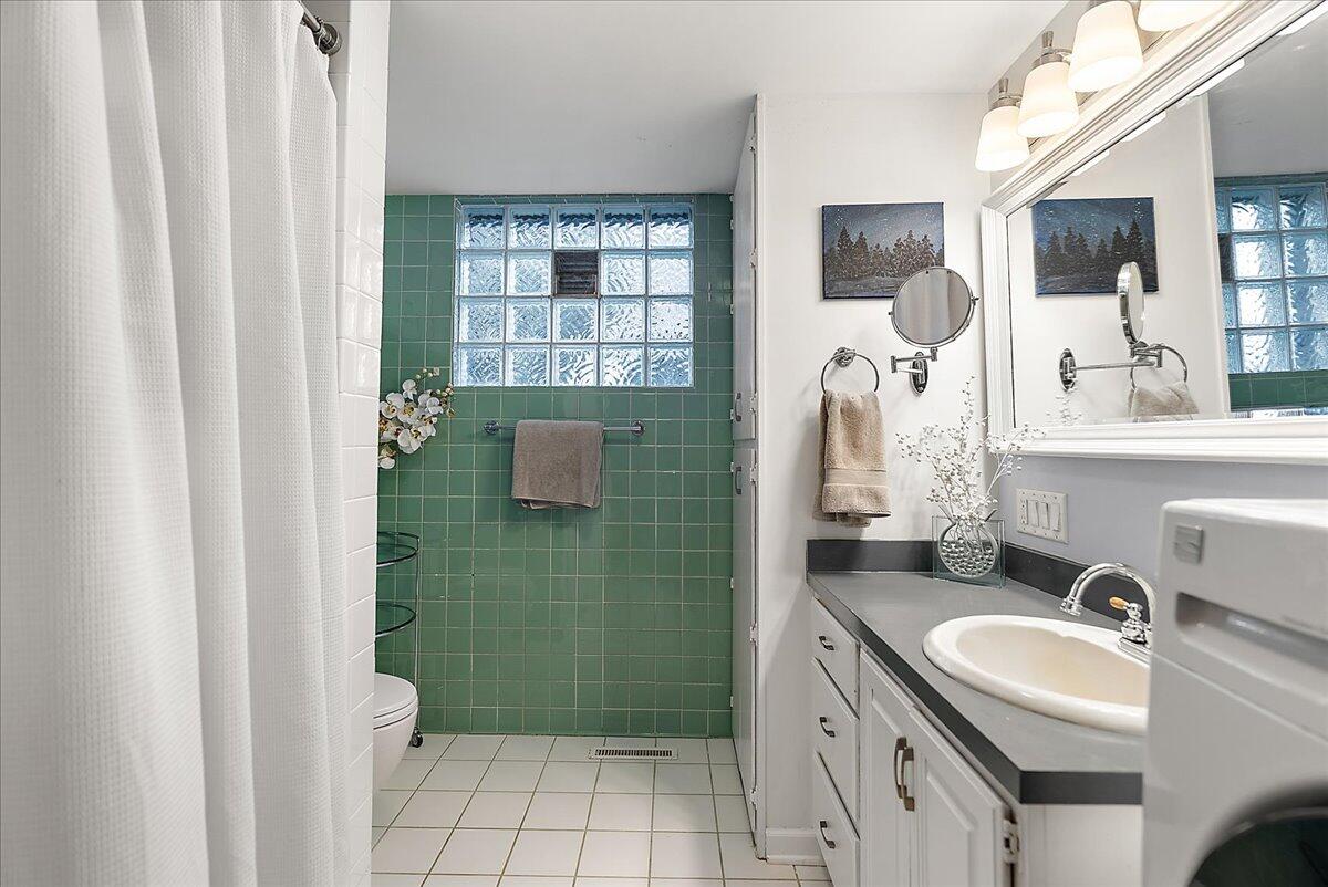 437 Graafschap Road Property Photo 38