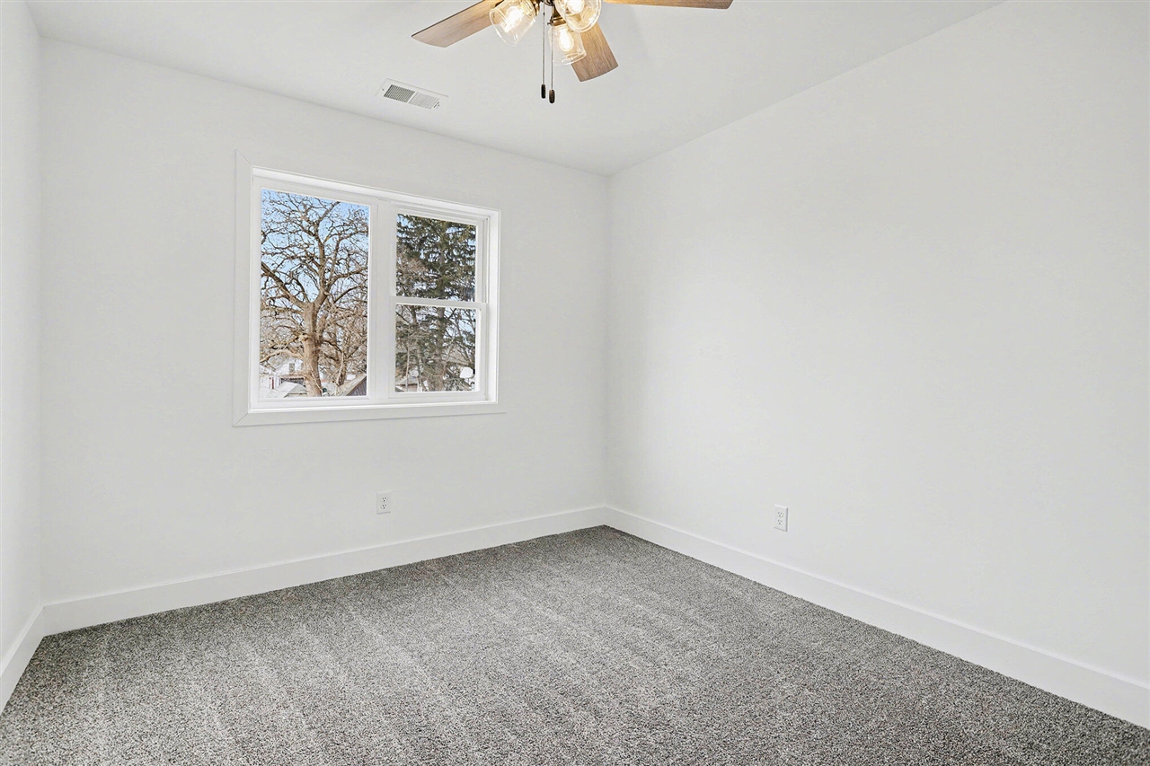 105 Lester Avenue Property Photo 19