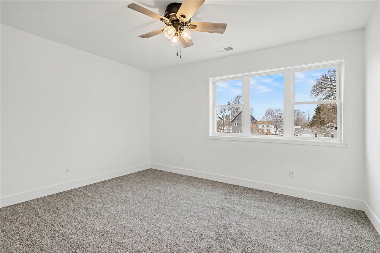 105 Lester Avenue Property Photo 20