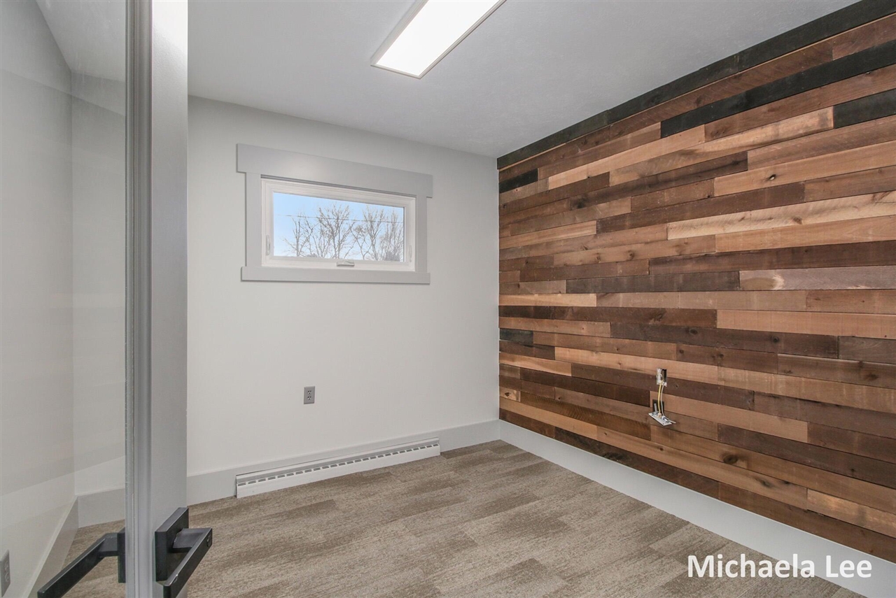 402 Thornton Street Property Photo 9