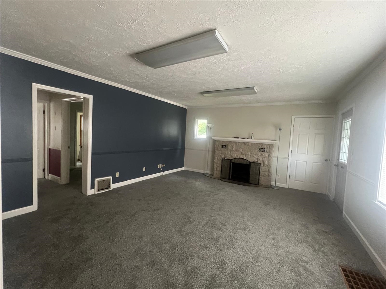 4108 S Cedar Street Property Photo 5