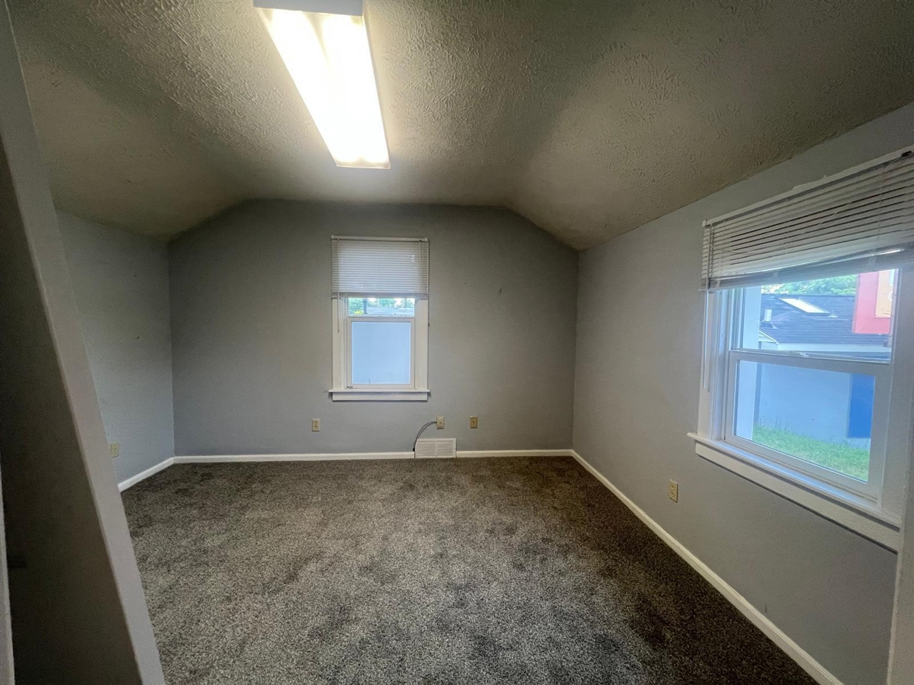 4108 S Cedar Street Property Photo 7