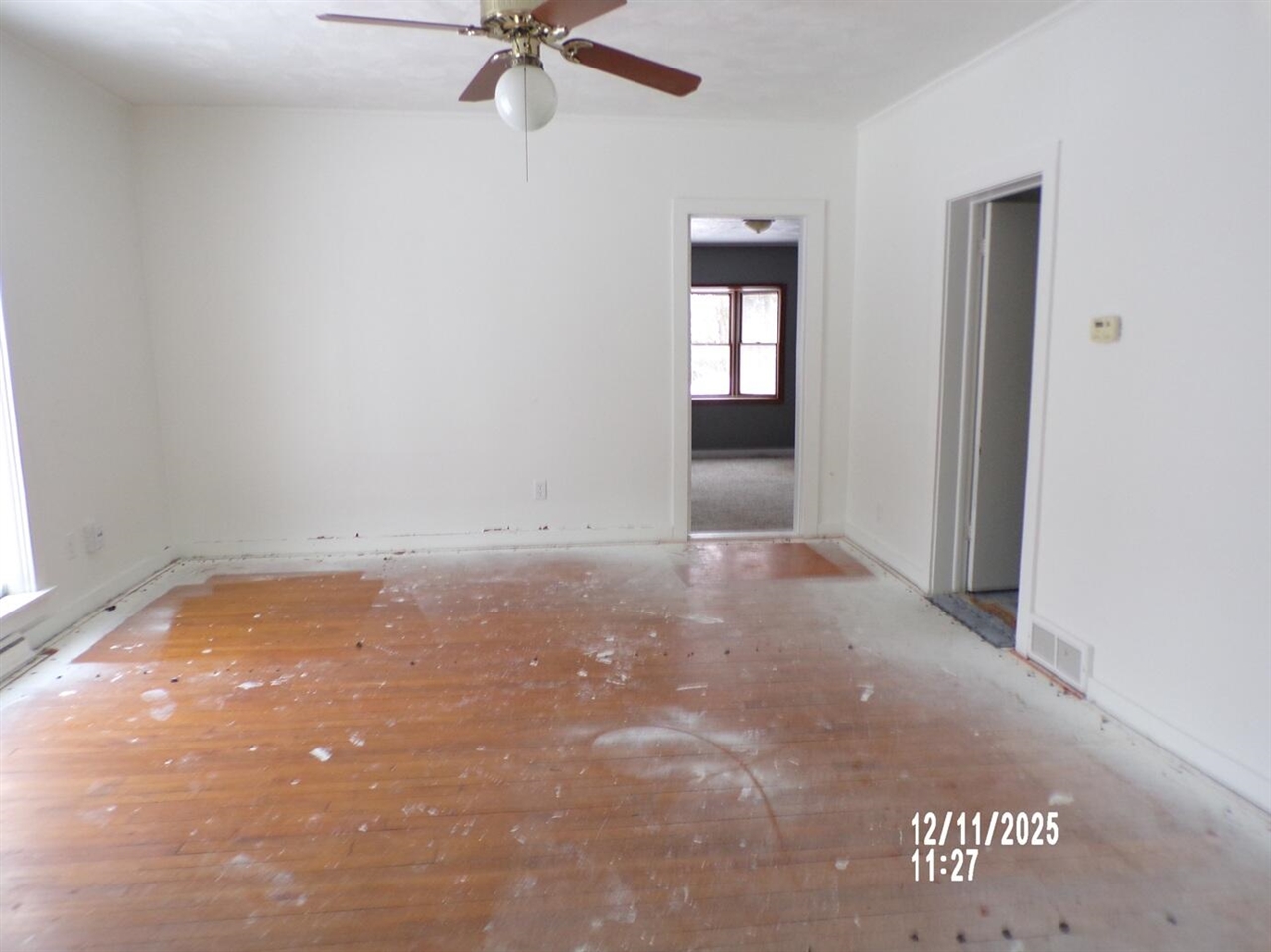 305 W Pine Street Property Photo 2
