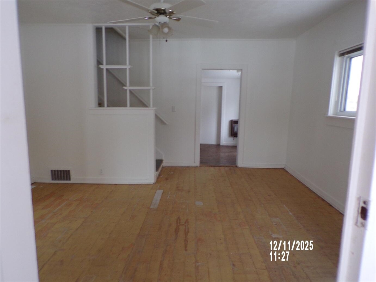 305 W Pine Street Property Photo 4
