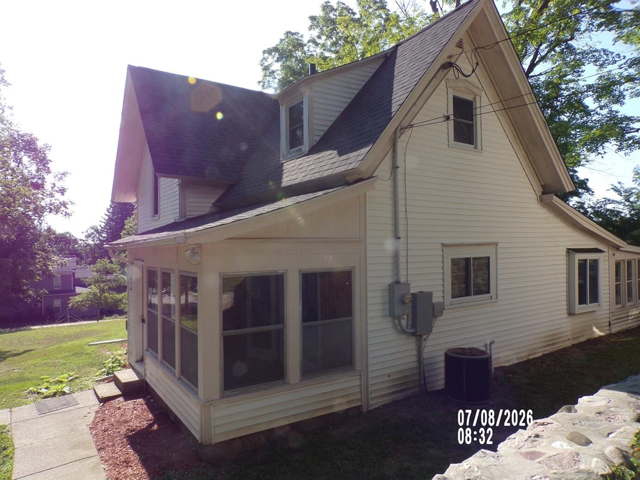 305 W Pine Street Property Photo 11