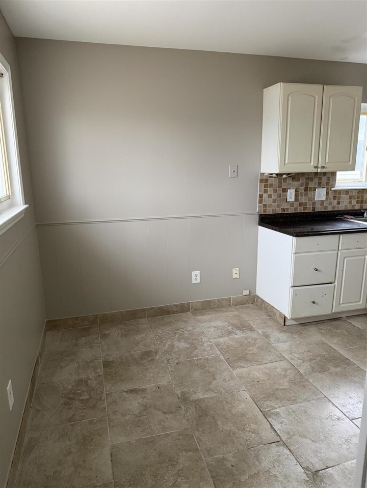 2399 Emmons Avenue Property Photo 4
