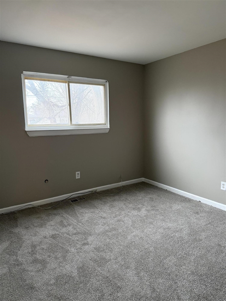 2399 Emmons Avenue Property Photo 7