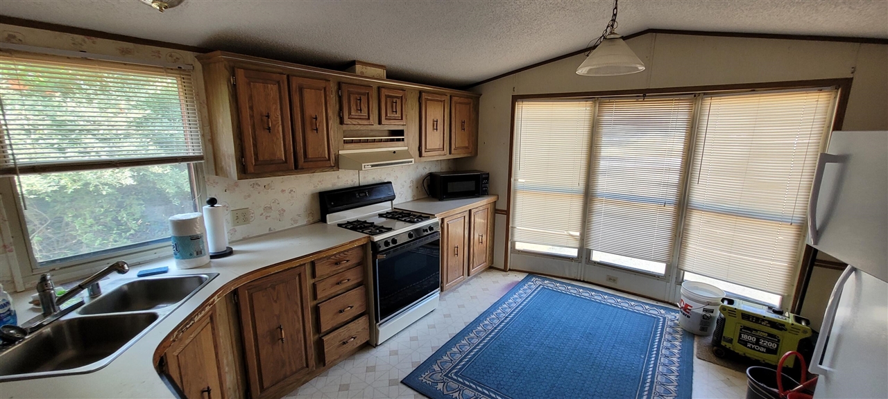 6634 N Woodbridge Road Property Photo 11