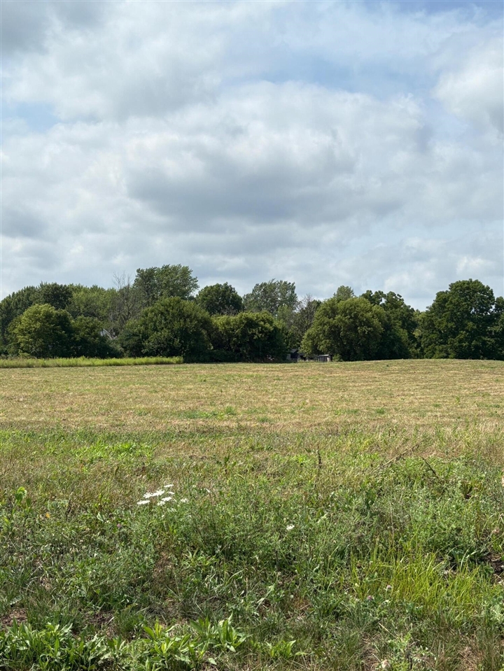 10711 Windward Avenue Property Photo 1