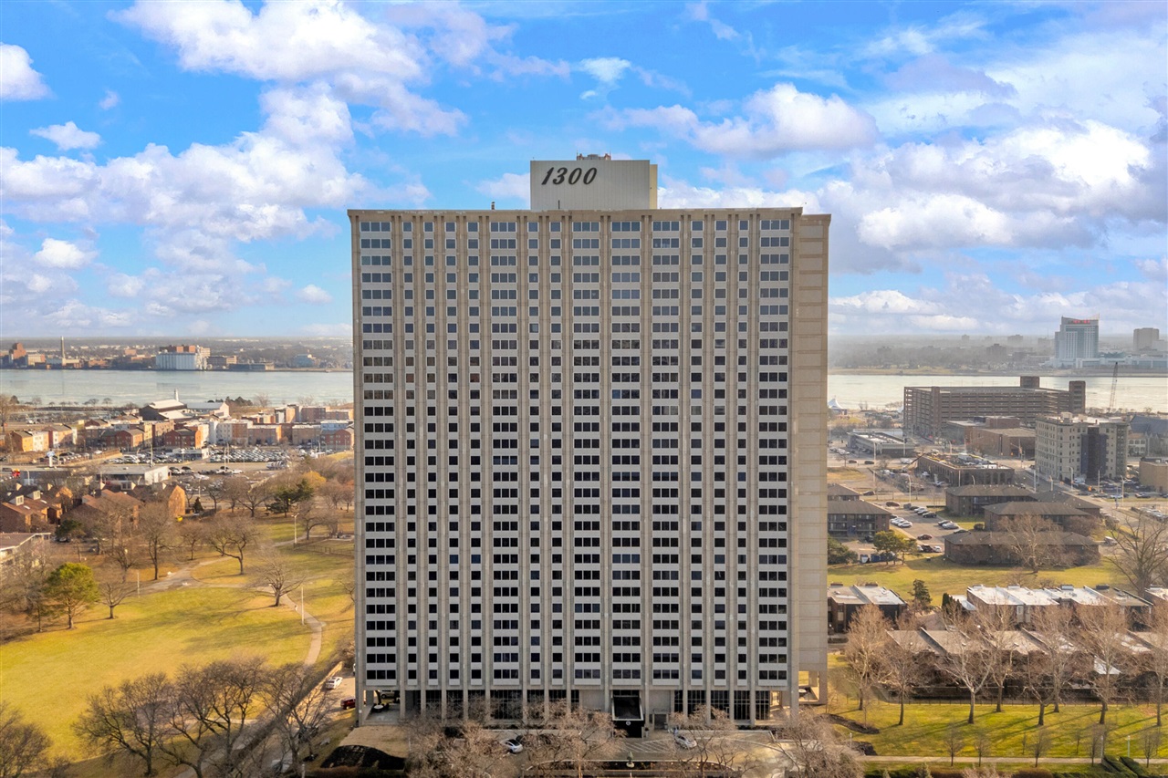 1300 E Lafayette Street Property Photo 1