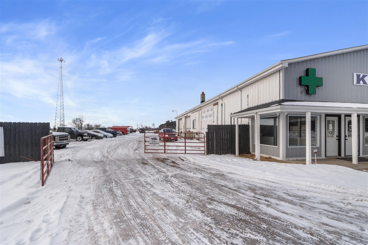 5010 S M-106 Property Photo 18